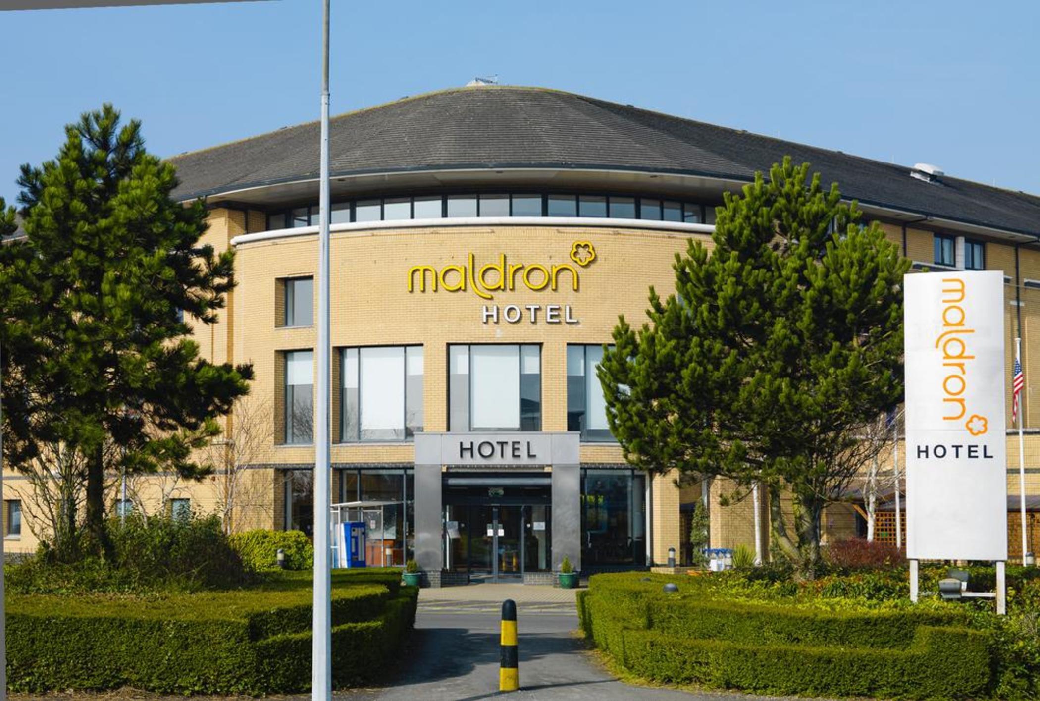 Maldron Hotel Belfast International Airport Aldergrove Екстер'єр фото